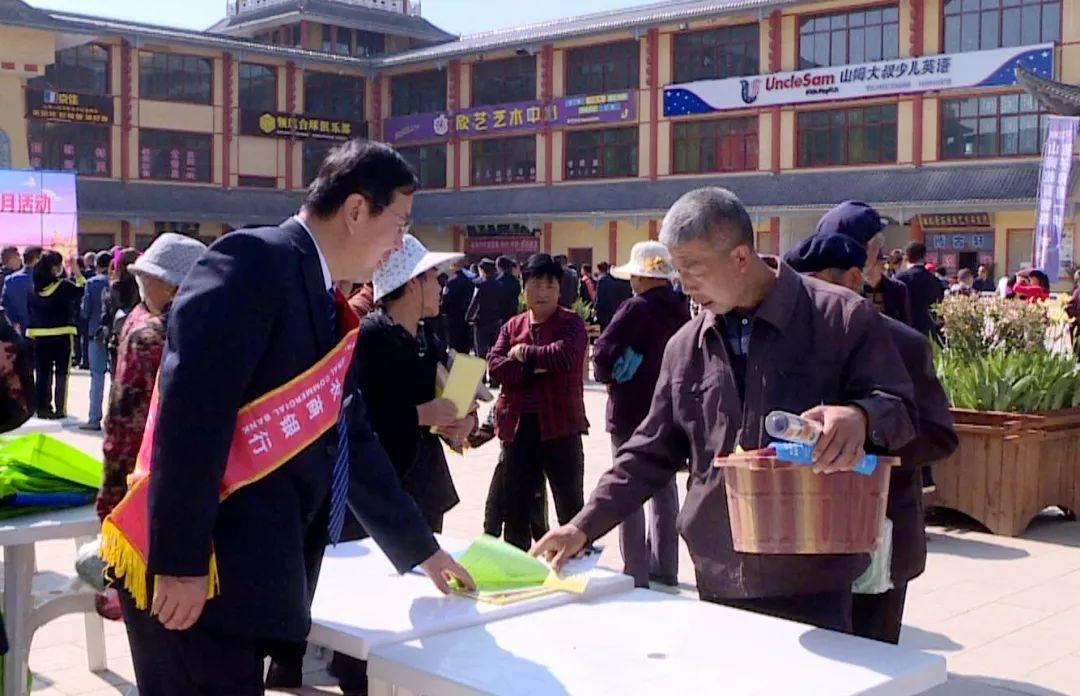 医护人员讲待遇，坚守正道，共创和谐医疗环境