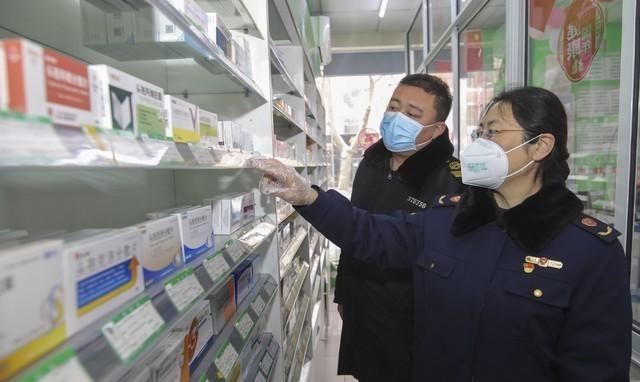 今日股市大跌的深度剖析，多因素交织下的市场反应