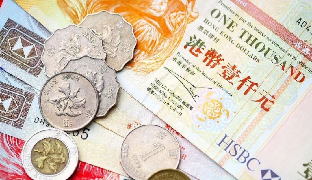 颐海国际评级维持与大市同步，目标价下调至13.2港元，市场波动下的策略调整