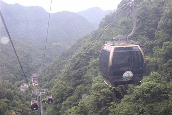 探索张家界旅游与股票市场的双重魅力