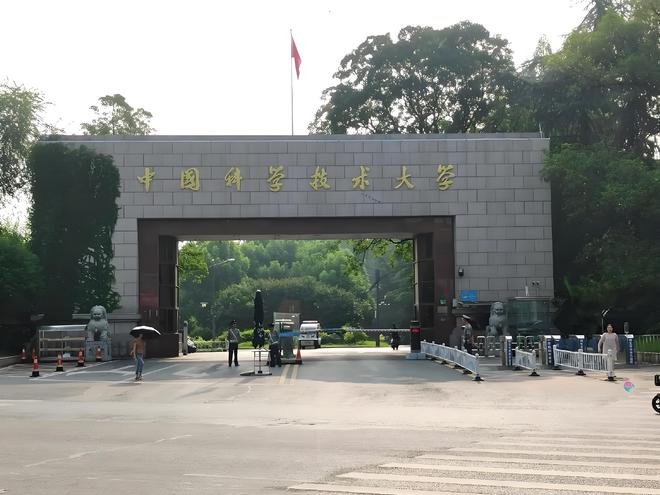 股票002108，科技蓝海中的璀璨明珠