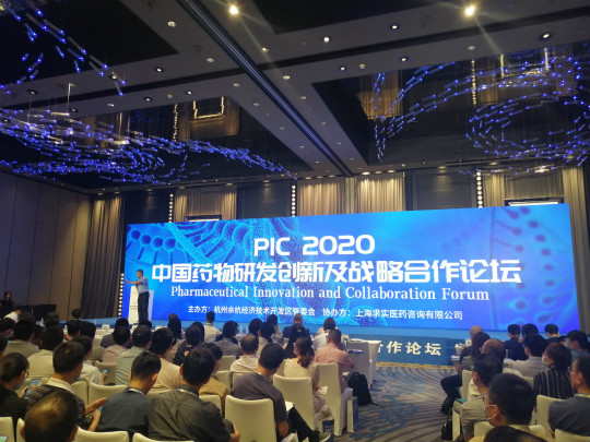 领航汽车软饰件与发泡件模具领域，创新研发、卓越设计与高效生产的行业先锋