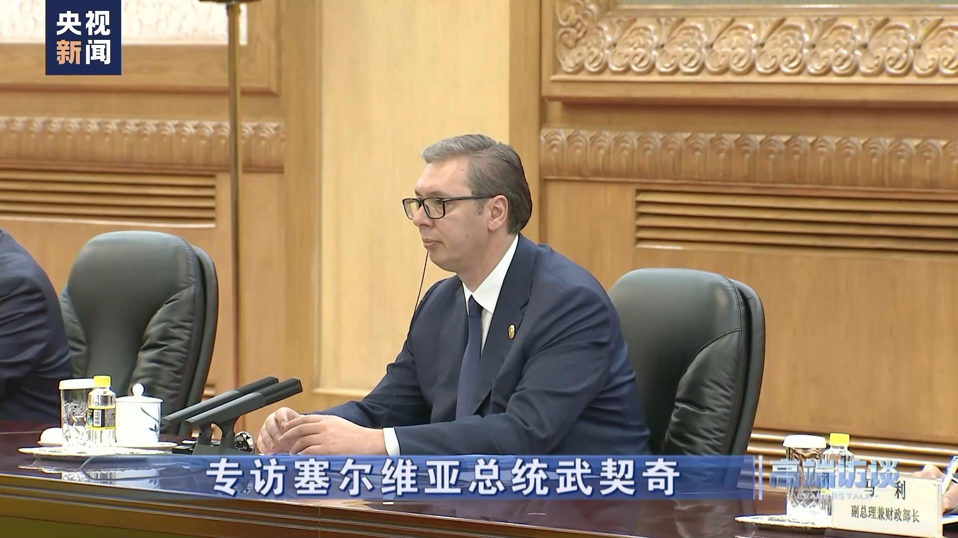网络言论的边界，一男子因在武契奇帖文下留言暗杀预演遭拘留的警示