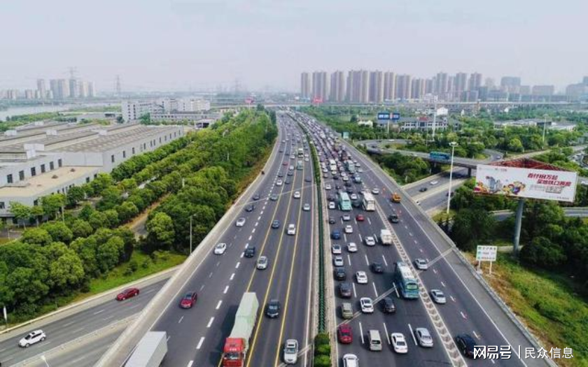 12月广深高速公路路费收入分析，月总路费收入约2.59亿元，同比减少3%背后的原因与影响
