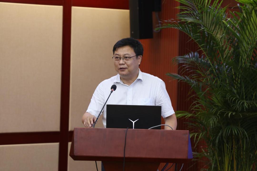探索中国中铁股份，中国基础设施建设的中坚力量