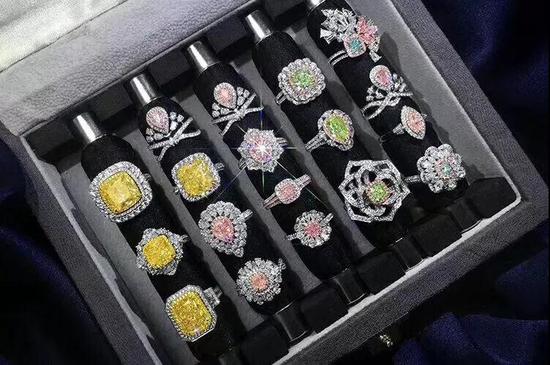 股票K线图，解读市场动向的视觉语言
