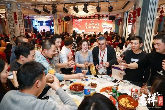 强化管控，公司如何有效管理加盟商以实现共赢