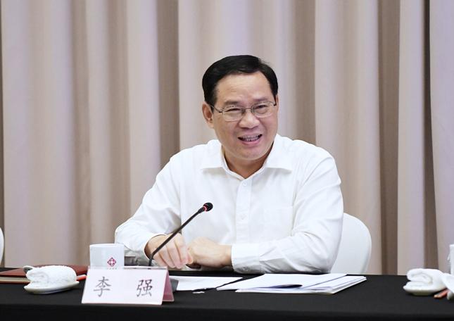 子公司斥资5000万元参与私募基金设立，战略布局与资本运作新动向