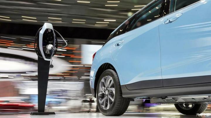 我国新能源汽车，领先全球3-5年的绿色革命先锋