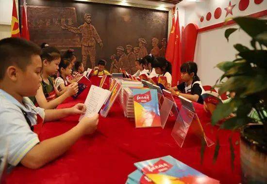 陪嫁习俗的演变与现代意义，多以陪嫁形式返还小家庭的文化透视