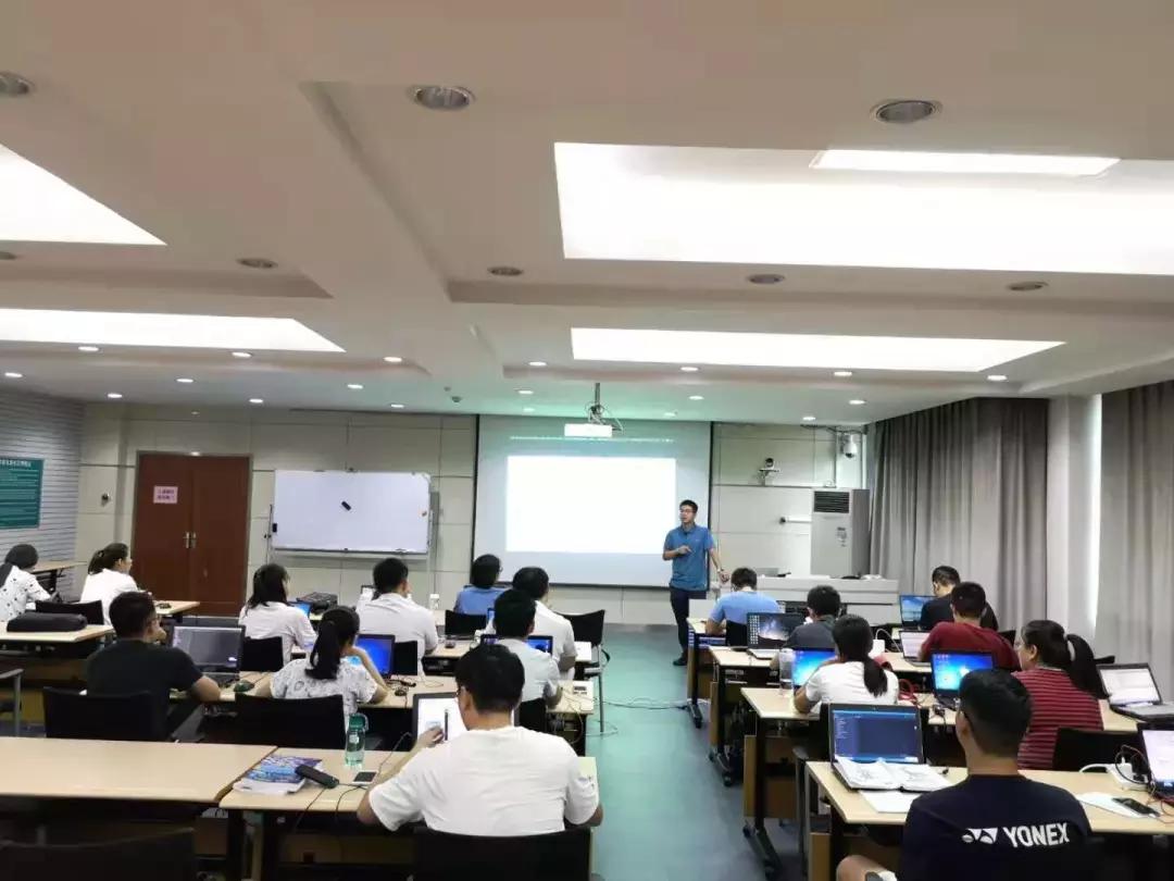 模拟炒股软件下载指南，从入门到进阶的实战演练