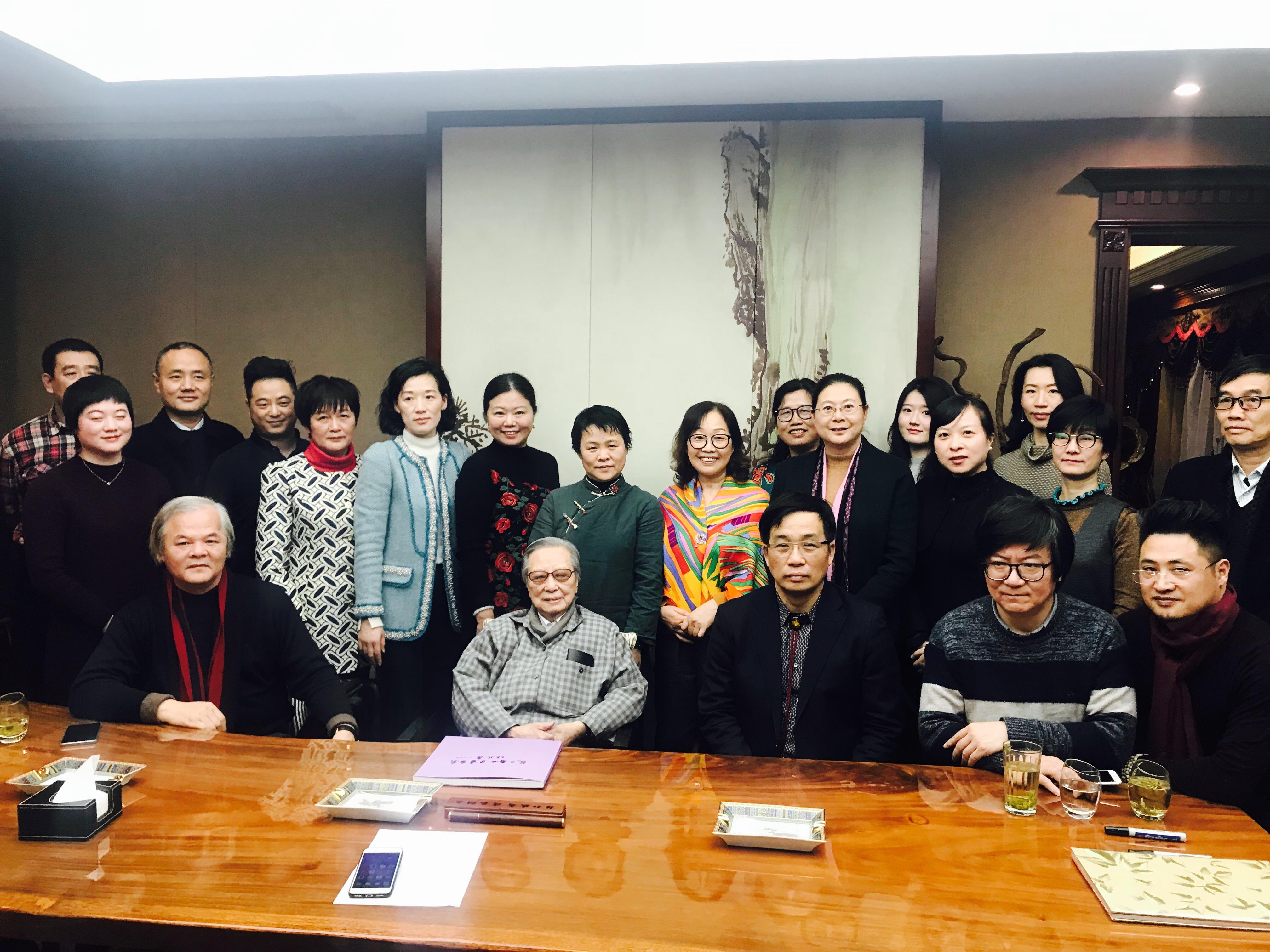 央行普惠金融报告，推动金融包容性，助力经济社会全面发展