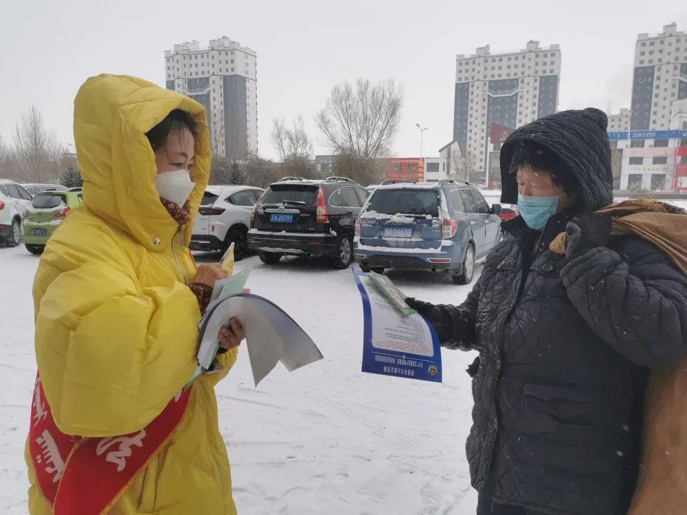 经济与消费，共舞中的繁荣乐章