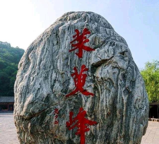优化公共交通系统，调整票价结构的必要性与策略