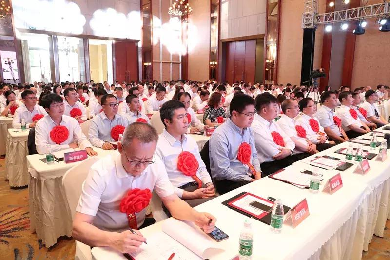 独立董事李敏增持计划，拟继续投资100万元至200万元彰显信心