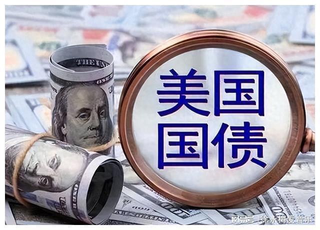 美国经济风云变幻，消费支出放缓下的政策观望、健康风险与商业决策调整