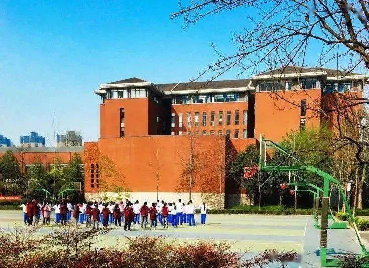 揭秘企业运营中的利润黑洞，识别、分析与应对策略