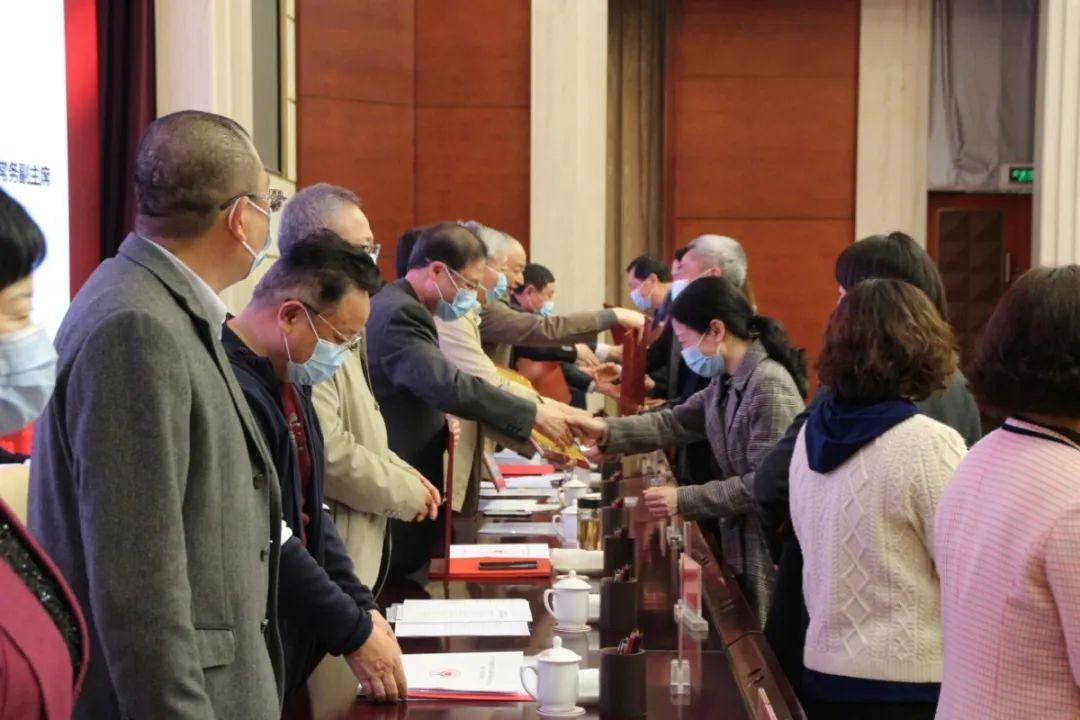 人福药业股票行情深度解析