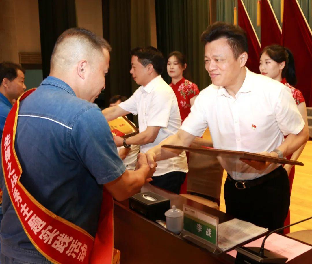 岳阳纸业股票价格分析与展望