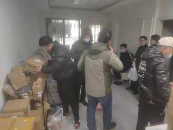 制作手机APP炒股软件，引领股市新时代的智能工具